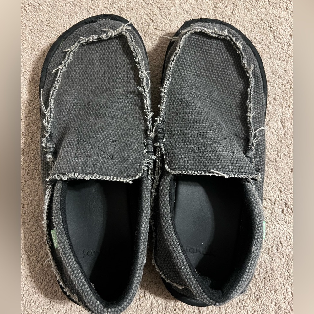 Chiba Sanuks barely used size 11